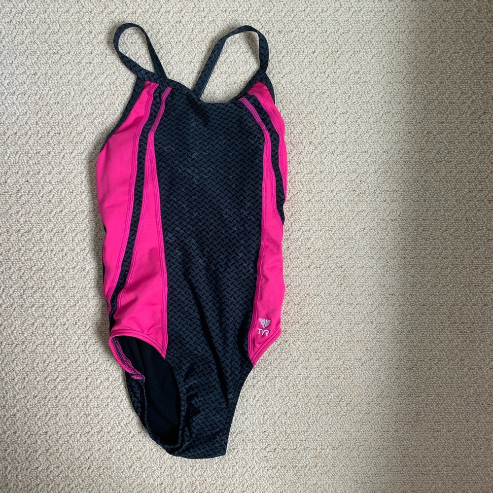 TYR one piece